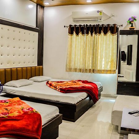 Hotel Shree Dwarkadhish Palace Ujjain Luaran gambar