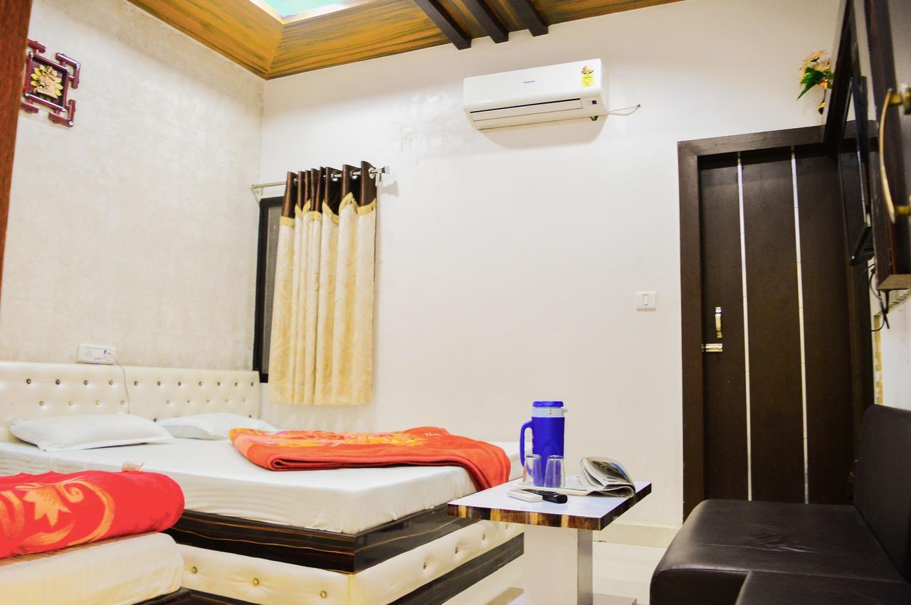 Hotel Shree Dwarkadhish Palace Ujjain Luaran gambar