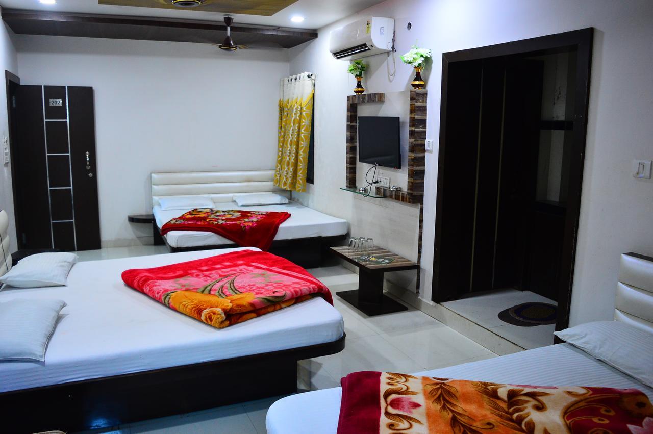 Hotel Shree Dwarkadhish Palace Ujjain Luaran gambar