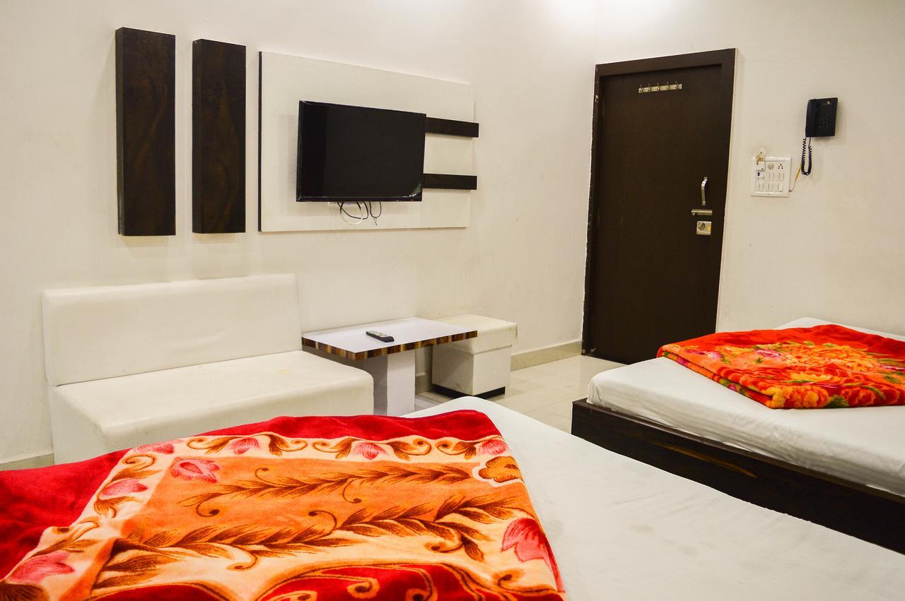 Hotel Shree Dwarkadhish Palace Ujjain Luaran gambar